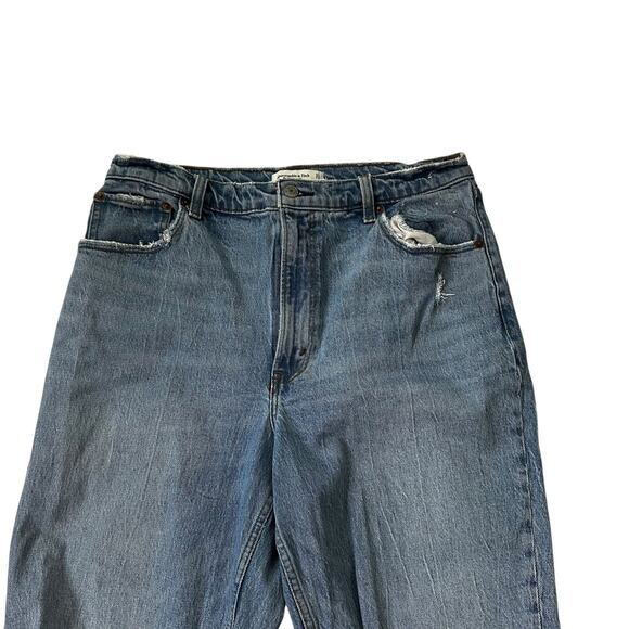 Abercrombie & Fitch Blue 90s Straight Jeans Women's Size 31 | 44-37-3 - Picture 3 of 7
